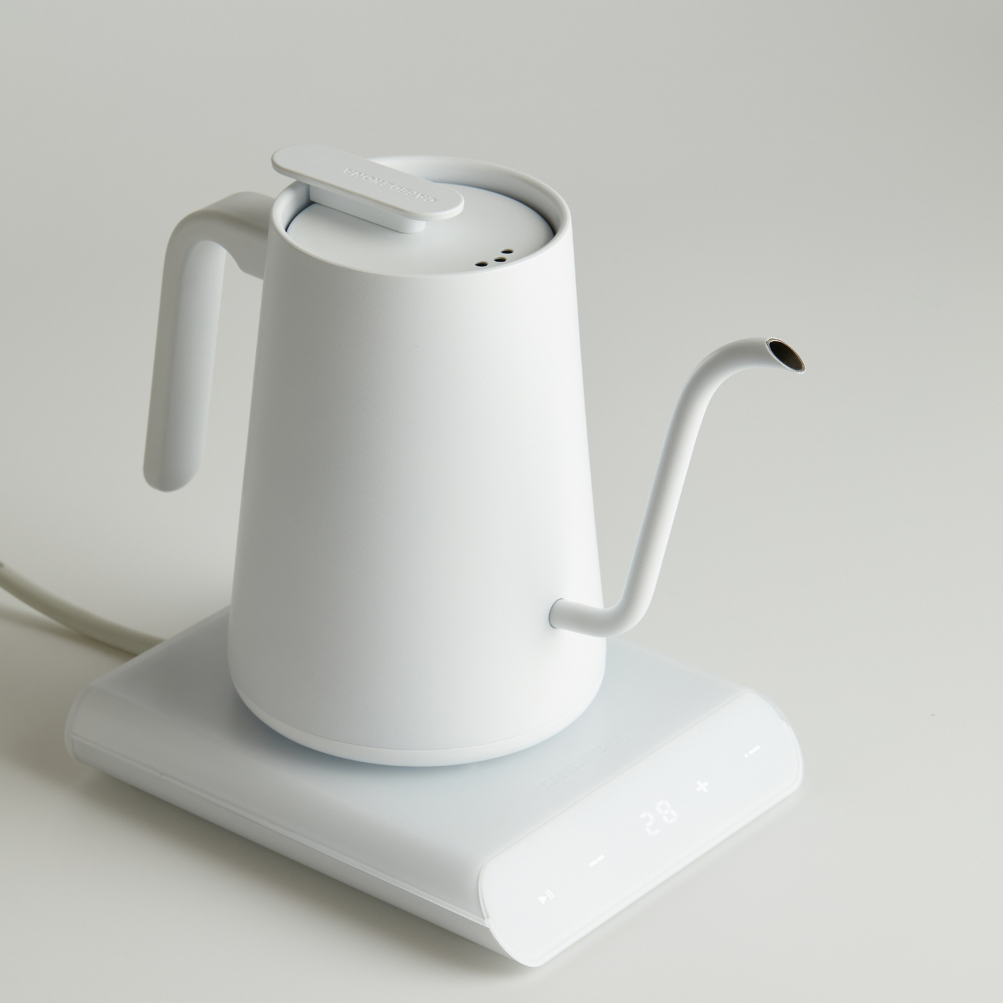 BAT ELECTRIC KETTLE WHITE